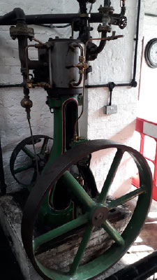 Marshal No.2 Inverted Vertical Engine